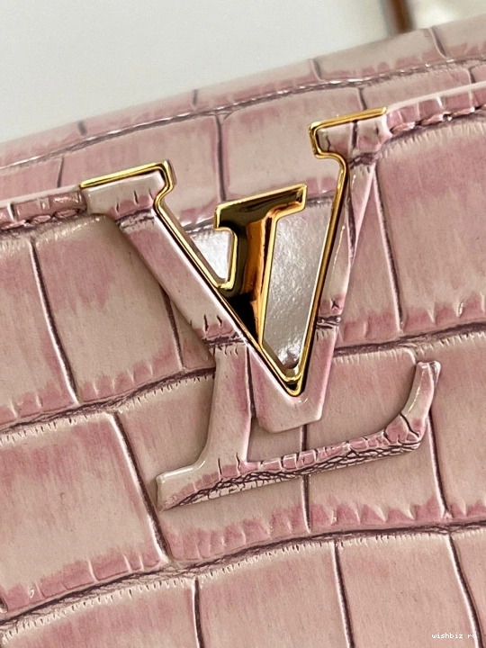 WIS CAPUCINES BB VUITTON LOUIS 0308